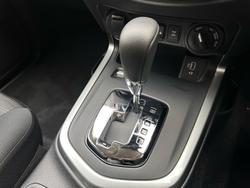 2024 Nissan
Navara ST