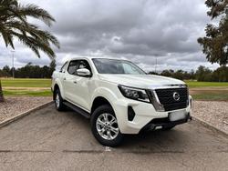 2024 Nissan
Navara ST