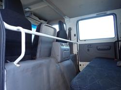 2018 HINO DUTRO 817 WHITE