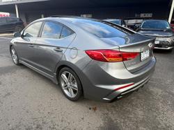 2017 Hyundai
                Elantra SR Turbo