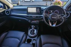 2022 Kia
                Cerato Sport+