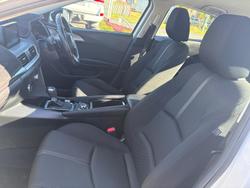 2018 Mazda
3 SP25