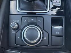 2018 Mazda
3 SP25