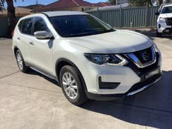 2017 Nissan
X-TRAIL ST