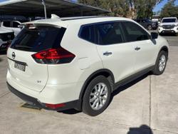 2017 Nissan
X-TRAIL ST