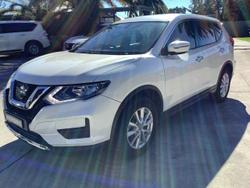 2017 Nissan
X-TRAIL ST