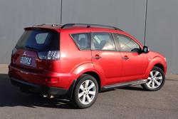 2011 Mitsubishi
Outlander LS