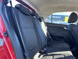 2017 Kia
Rio S