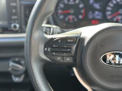 2017 Kia
Rio S