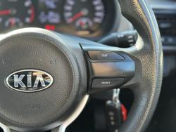 2017 Kia
Rio S