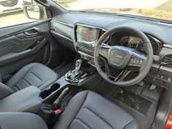 2025 Isuzu
D-MAX X-TERRAIN
