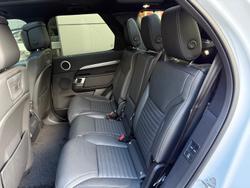 2024 Land Rover
Discovery P360 Dynamic SE