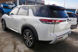 2024 Nissan
                Pathfinder Ti-L