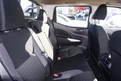 2024 Nissan
Navara ST