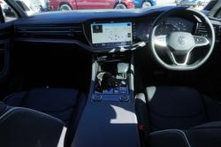 2025 Volkswagen
Touareg 210TDI Elegance