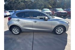2018 Mazda
2 Maxx