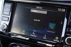 2024 Nissan
Navara ST