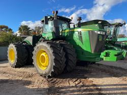 2019 John Deere 9570R Green