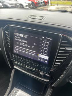 2022 Isuzu
MU-X LS-T