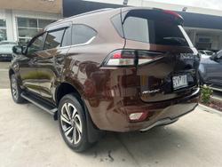 2022 Isuzu
MU-X LS-T