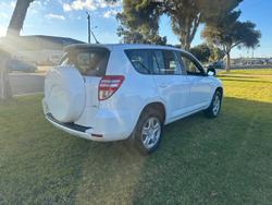 2010 Toyota
RAV4 CV