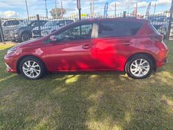 2016 Toyota
Corolla Ascent Sport