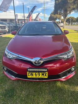 2016 Toyota
Corolla Ascent Sport