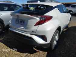 2019 Toyota
C-HR (No Badge)