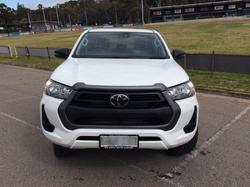 2023 Toyota
                Hilux SR