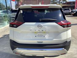 2025 Nissan
X-Trail TI-L
