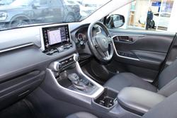 2022 Toyota
                RAV4 GX