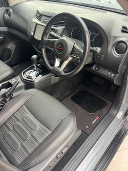 2023 Nissan
Navara PRO-4X