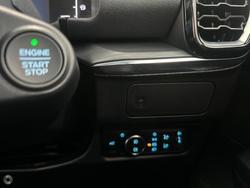 2025 Ford
Everest Sport