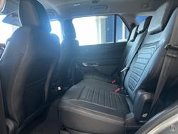 2025 Ford
Everest Sport