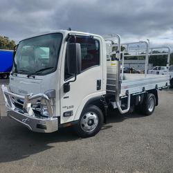 2025 Isuzu Npr 45/55-155 Amt Swb Tradepack