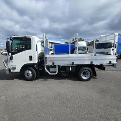 2025 Isuzu Npr 45/55-155 Amt Swb Tradepack