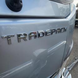2025 Isuzu Npr 45-155 Amt Mwb Tradepack Premium TRADEPACK PREMIUM