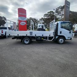 2025 Isuzu Npr 45-155 Amt Mwb Tradepack Premium TRADEPACK PREMIUM
