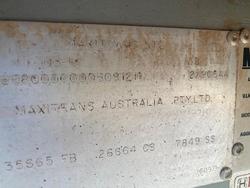 2012 Maxi Trans 13.5M Straight Flat Top Red