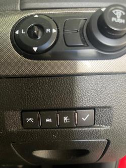 2017 Holden
                Captiva Active