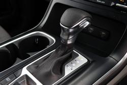 2022 Kia
                Carnival S