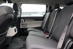 2022 Kia
                Carnival S
