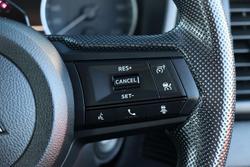 2024 Mitsubishi
Triton GLX