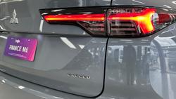2025 Mitsubishi
Outlander Exceed