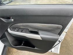 2015 SUZUKI
VITARA RT-X (4WD)