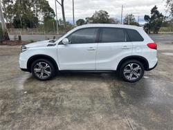 2015 SUZUKI
VITARA RT-X (4WD)