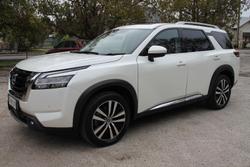2023 Nissan
Pathfinder Ti-L