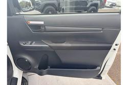 2024 Toyota
Hilux SR