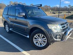 2014 Mitsubishi
Pajero VR-X