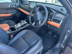 2023 Mitsubishi Outlander Exceed Tourer